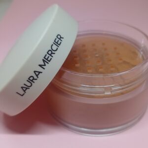 Laura Mercier Translucent Loose Setting Powder - Tan